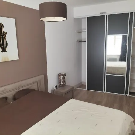 Et Apartment Narbonne